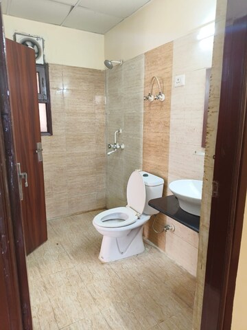 Bathroom in 4 BHK Apartment at Civitech Sampriti, Sector 77 – for Rent