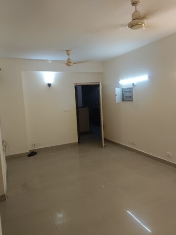 Room in 2 BHK Apartment at Express Zenith, Sector 77 – for Rent