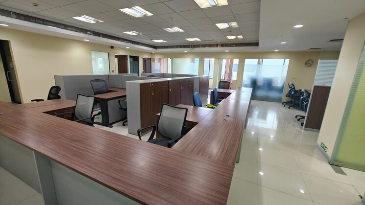 Gym, crescent-solitaire Commercial Office Space 5589 Sq.Ft. In Sakinaka Mumbai 8991781