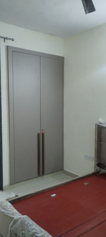 Cupboard in 3 BHK Builder Floor at RWA Apartments Sector 26, Sector 26 – for Rent