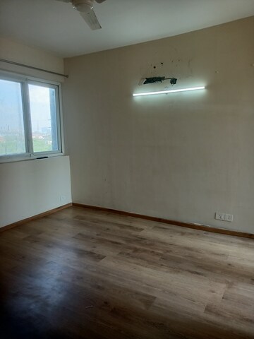 Room in 3 BHK Apartment at Lotus Panache, Sector 110 – for Rent