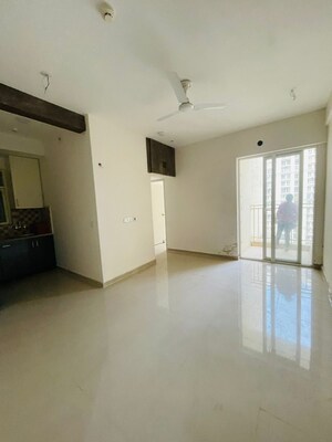 Room in 2 BHK Builder Floor at ML 73 Avenue, Sector 73 – for Sale
