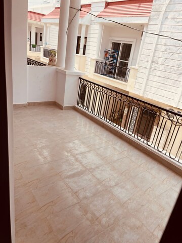 Balcony in 4 BHK Villa at Sindhuja Greens, Sector 10 Greater Noida – for Rent