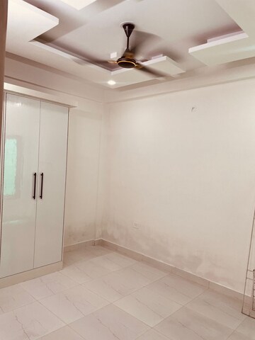 Room in 4 BHK Villa at Sindhuja Greens, Sector 10 Greater Noida – for Rent
