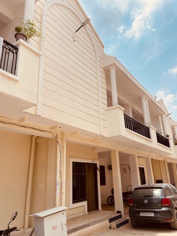 4 BHK Villa For Rent in Sindhuja Greens, Sector 10 Greater Noida