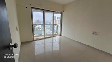 Bedroom in 2 BHK Apartment at Lotus Lotus Link Square, Malad West – for Rent