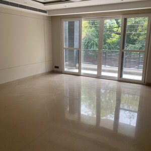 Room in 4 BHK Builder Floor at Vasant Vihar – for Sale