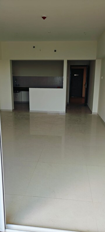 Room in 3 BHK Apartment at Avon Vista, Balewadi – for Rent