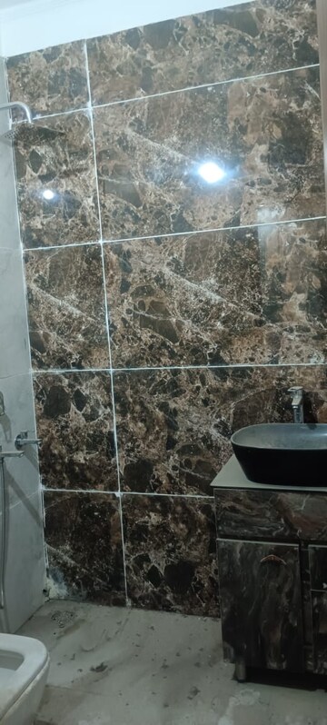 Bathroom in 3 BHK Builder Floor at Green Fields Colony – for Rent