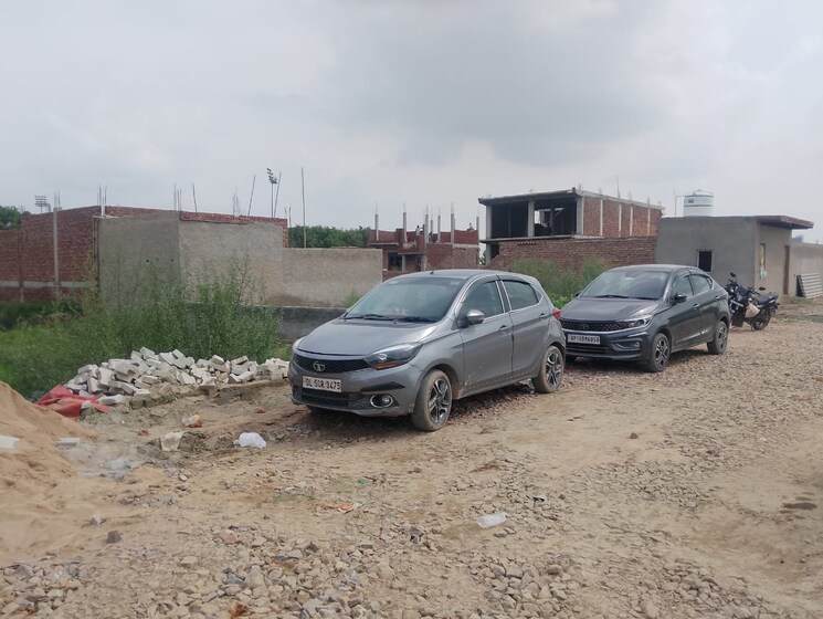  Parking, knowledge park 3 greater noida  1350 Sq.Ft. Plot In Knowledge Park 3 Greater Noida Greater Noida 8991932