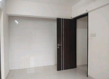 Room in 1 BHK Apartment at JVM Pearl, Kavesar – for Rent