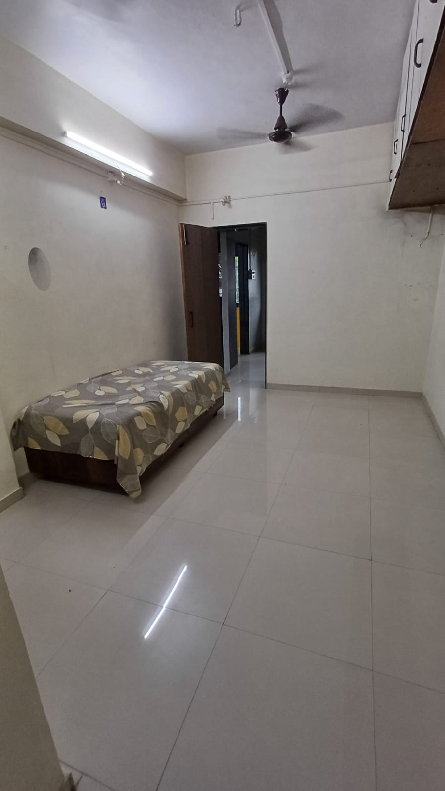2 BHK + Extra Room Apartment For Rent in K Raheja Raheja Residency