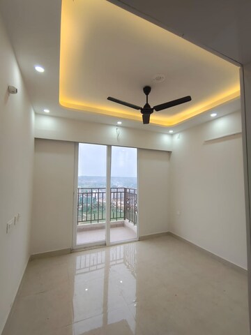 Furnished Amenities in 3 BHK Apartment at Signature Global Golf Greens, Sector 79 – for Sale