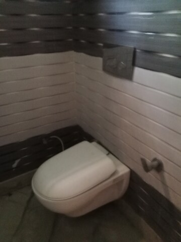 Bathroom in 2 BHK Builder Floor at Sector 25 – for Rent