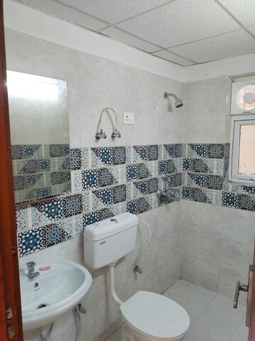 Bathroom in 3 BHK Apartment at Signature Global Golf Greens, Sector 79 – for Rent