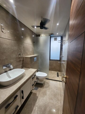 Team Area in 4 BHK Builder Floor at Sushant Lok I – for Sale