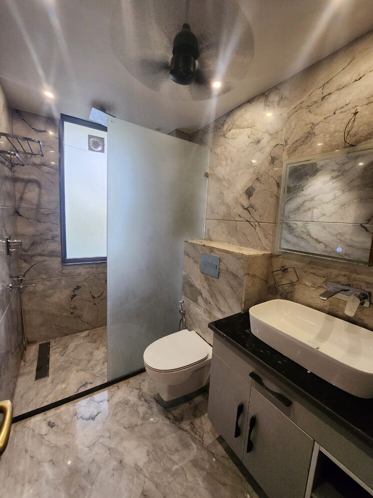 Bathroom, sushant lok i 4 Bedroom 416 Sq.Yd. Builder Floor In Sushant Lok I Gurgaon 8991979