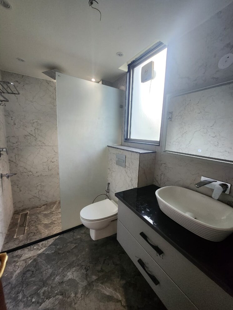 Bathroom, sushant lok i 4 Bedroom 416 Sq.Yd. Builder Floor In Sushant Lok I Gurgaon 8991979