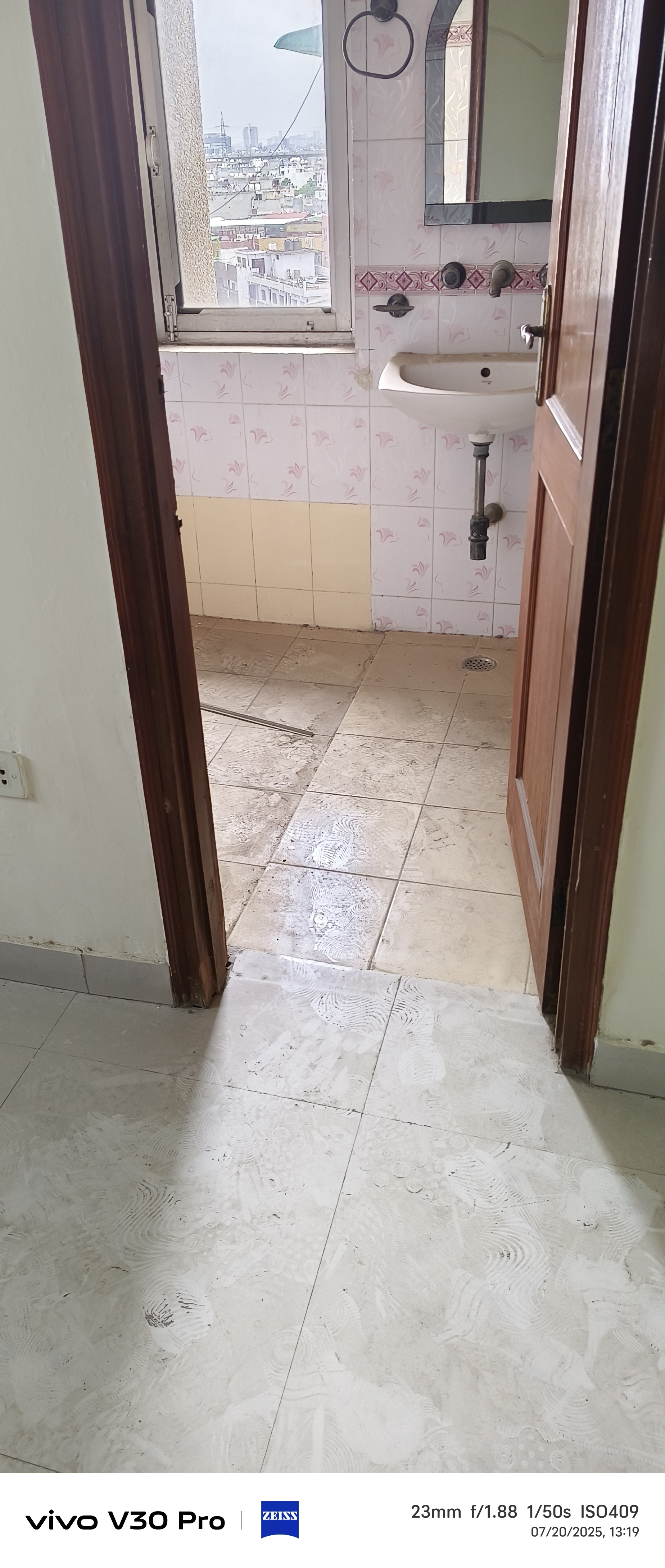 3 BHK + Pooja Room Apartment For Sale in Vigyapan Lok Apartments