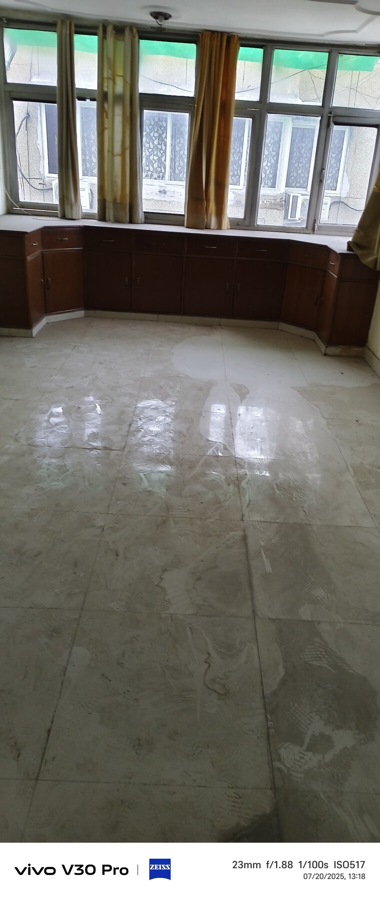 Room, vigyapan-lok-apartments 3 Bedroom 1305 Sq.Ft. Apartment In Mayur Vihar 1 Delhi 8991996