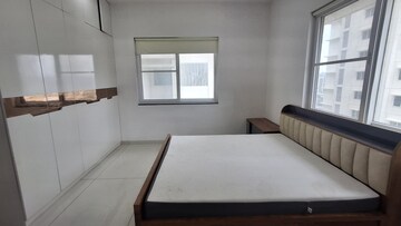 Room in 3 BHK Apartment at Jayabheri The Summit, Narsingi – for Rent
