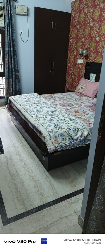 Bedroom in 3 BHK Apartment at Pawitra Cooperative Society, Vasundhara Enclave – for Rent