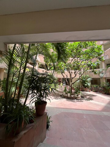 Balcony in 3 BHK Builder Floor at Unitech Heritage City, Sector 25 – for Sale