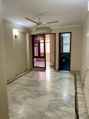 Room in 3.5 BHK Builder Floor at Sushant Lok 2, Sector 57 – for Sale