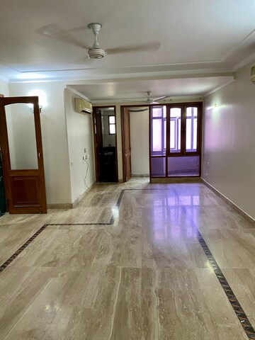 Room in 3.5 BHK Builder Floor at Sushant Lok 2, Sector 57 – for Sale
