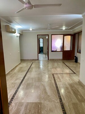 Room in 3.5 BHK Builder Floor at Sushant Lok 2, Sector 57 – for Sale