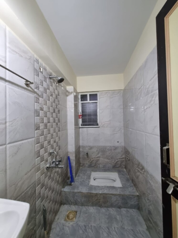 Bathroom, shri-shree-tuljabhavani 2 Bedroom 900 Sq.Ft. Apartment In Ravet Pune 8992122