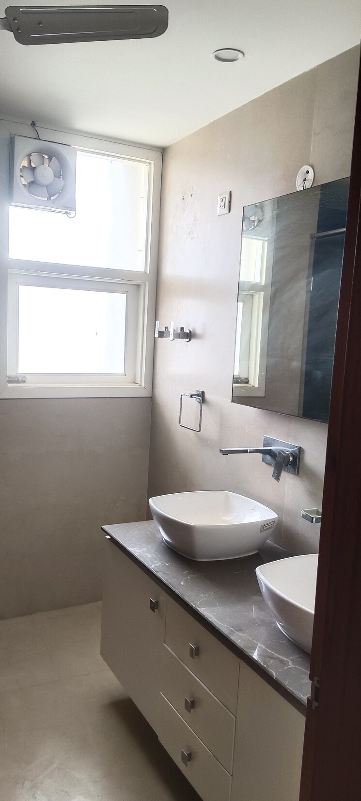 Bathroom, sector 14 4 Bedroom 3150 Sq.Ft. Independent House In Sector 14 Faridabad 8992135
