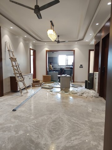 Living Room in 4 BHK Builder Floor at Sector 15 – for Rent