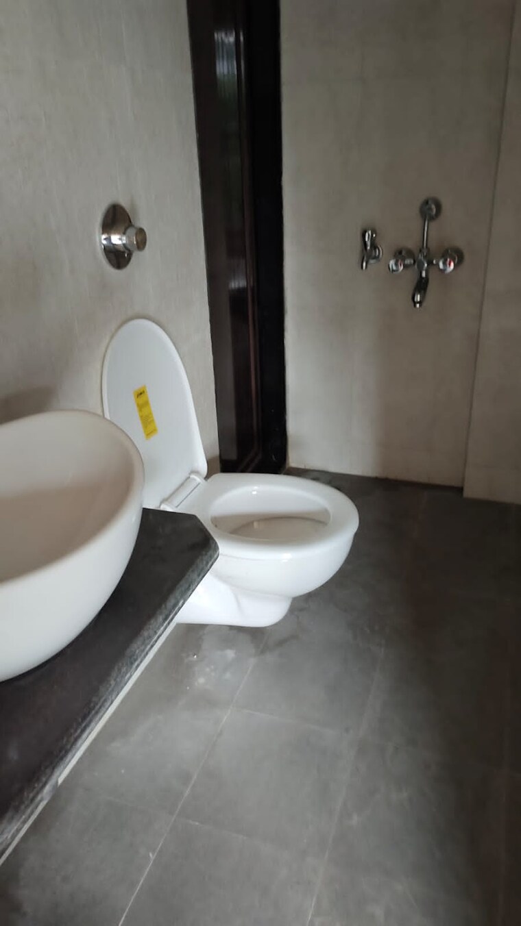 Bathroom, vihang-valley-phase-3 1 Bedroom 450 Sq.Ft. Apartment In Kasarvadavali Thane 8992136