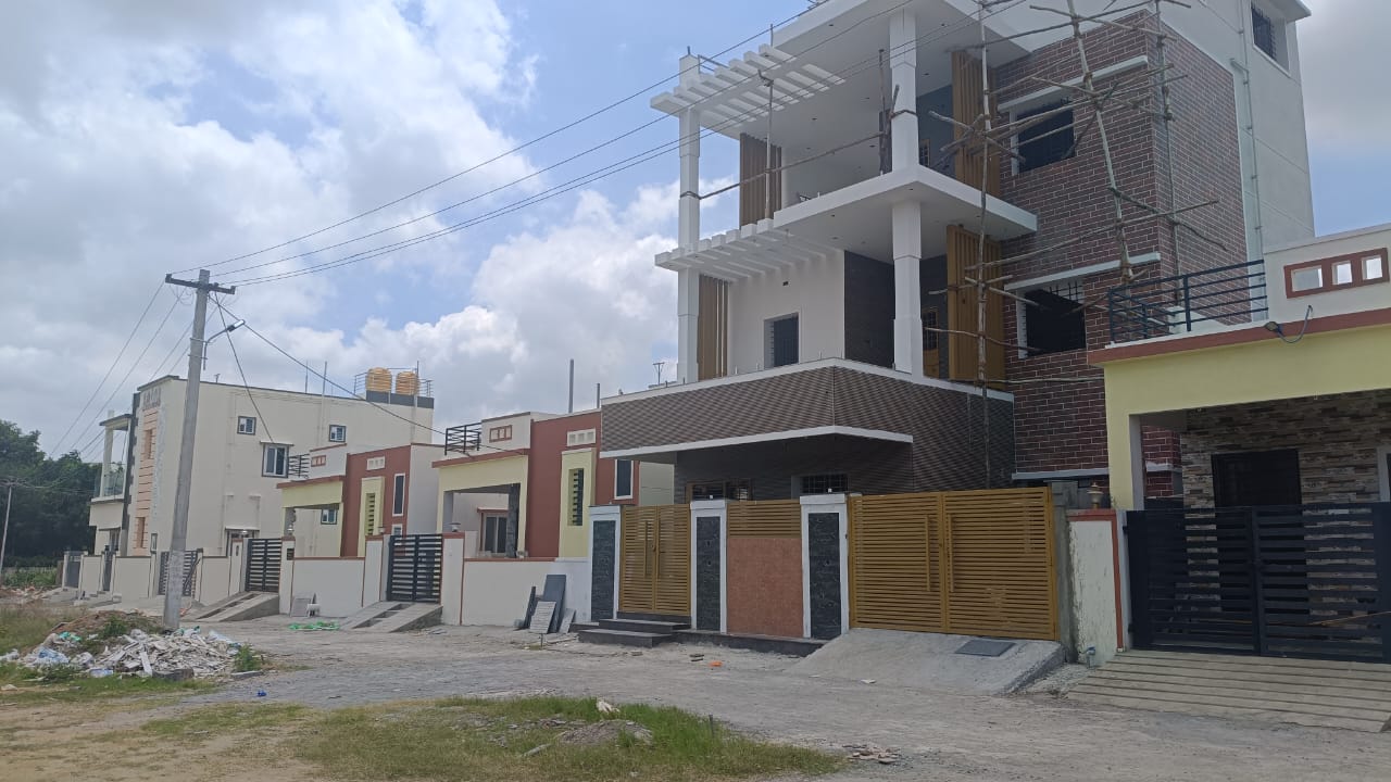 2 BHK + Pooja Room Independent House For Sale in Sipcot Phase 1