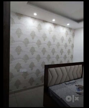 Room in 3 BHK Builder Floor at Aerocity – for Rent