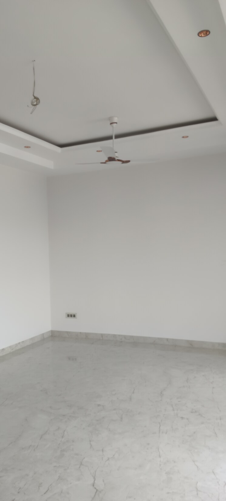 Room, sector 16 3 Bedroom 2150 Sq.Ft. Builder Floor In Sector 16 Faridabad 8992268
