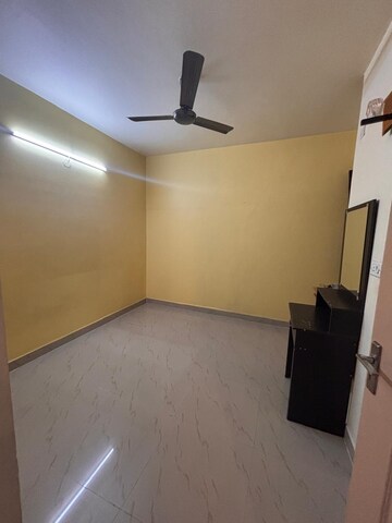 Room in 2.5 BHK Apartment at Arun Patios, Yelahanka – for Rent