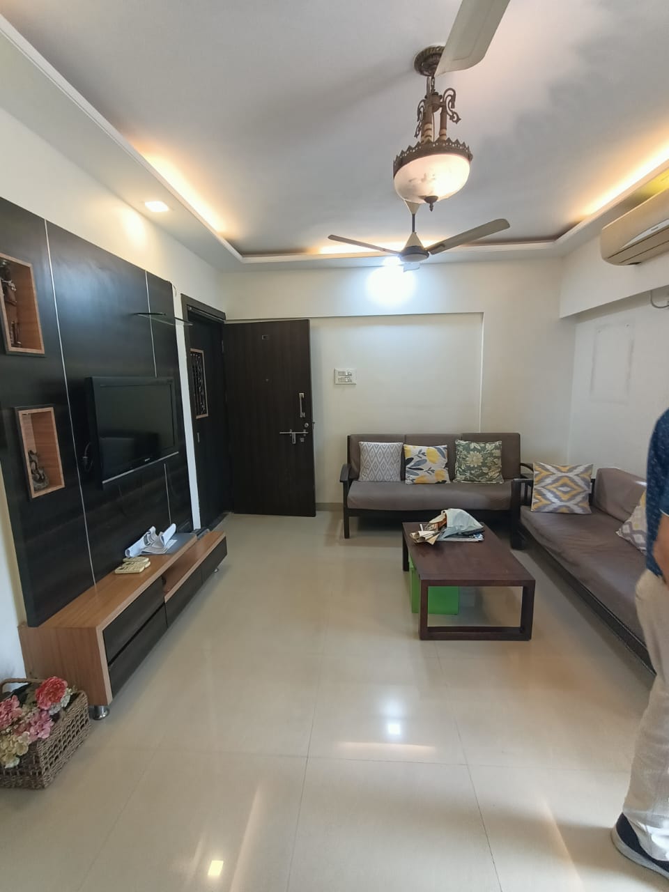 2 BHK + Pooja Room Apartment For Rent in Runwal Estate