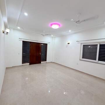3.5 BHK Builder Floor For Rent in RWA Apartments Sector 108, Sector 108
