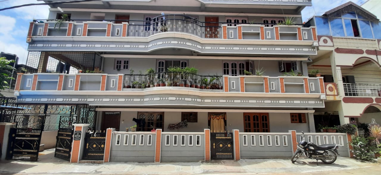 6+ BHK + Pooja Room Independent House For Sale in Ramamurthy Nagar