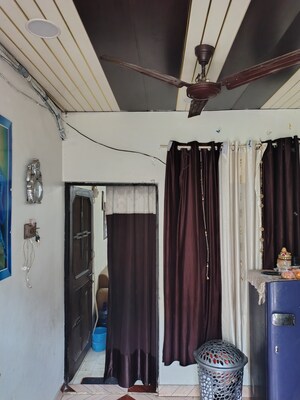 Room in 3 BHK Independent House at Dabua Colony – for Sale