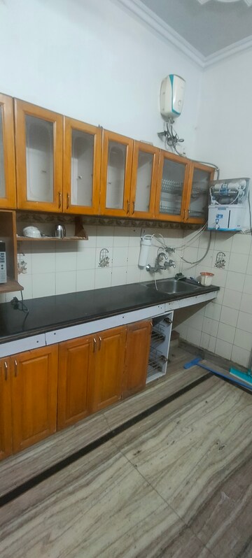 Kitchen in 4 BHK Villa at Gomti Nagar – for Rent