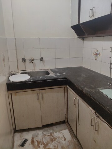 Kitchen in 1 BHK Builder Floor at Bhogal – for Rent