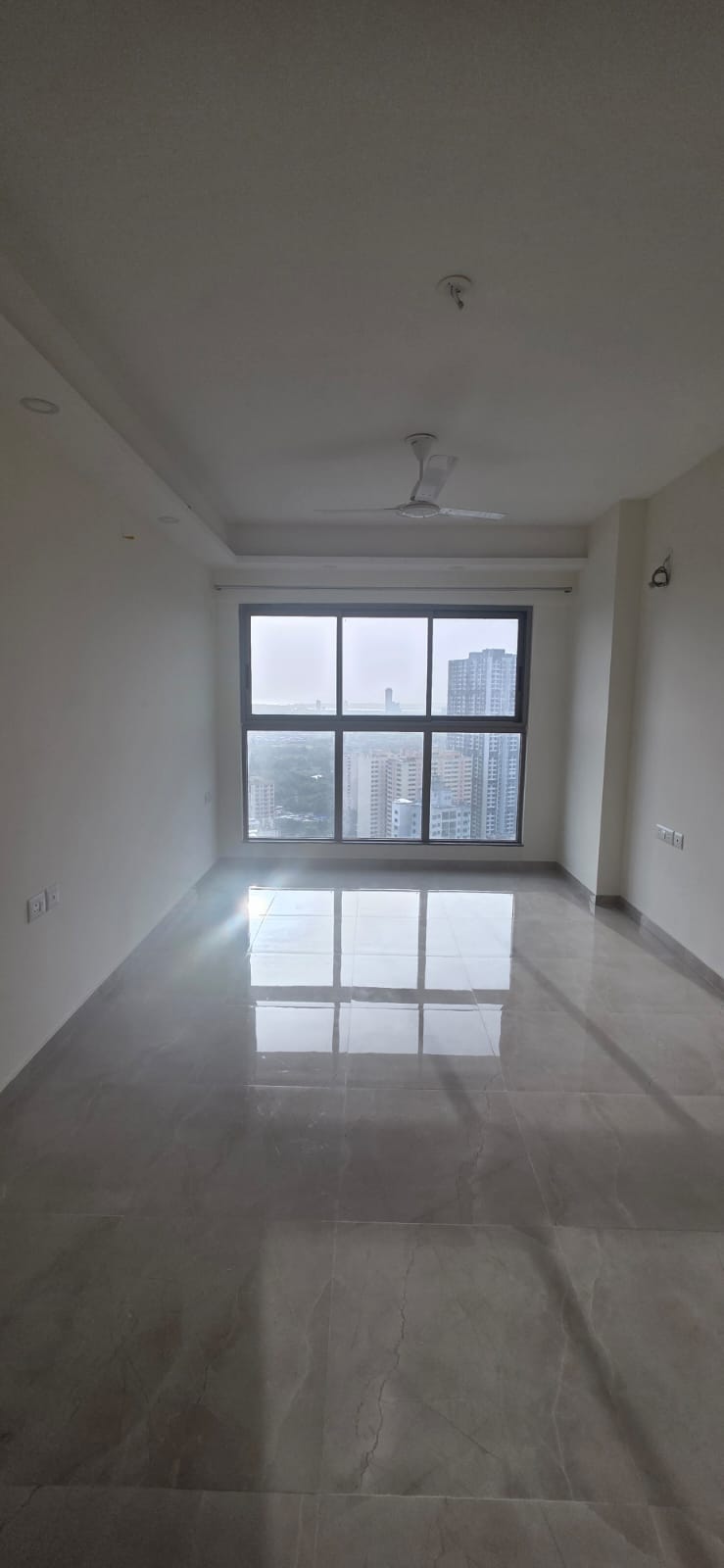 1 BHK + Extra Room Apartment For Rent in Sheth Irene