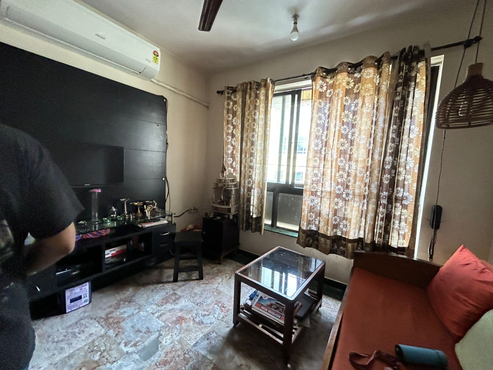 1 BHK + Pooja Room Apartment For Rent in Hiranandani Estate Brentford