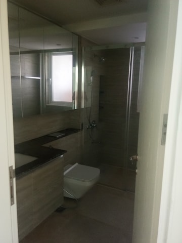 Bathroom in 4 BHK Apartment at DLF The Crest, Sector 54 – for Sale