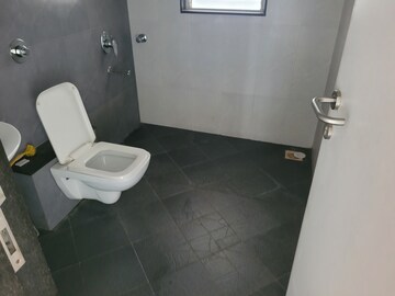 Attached Bathroom in 3 BHK Apartment at Pandit  Jeevan Vihar, Bhosale Nagar – for Rent