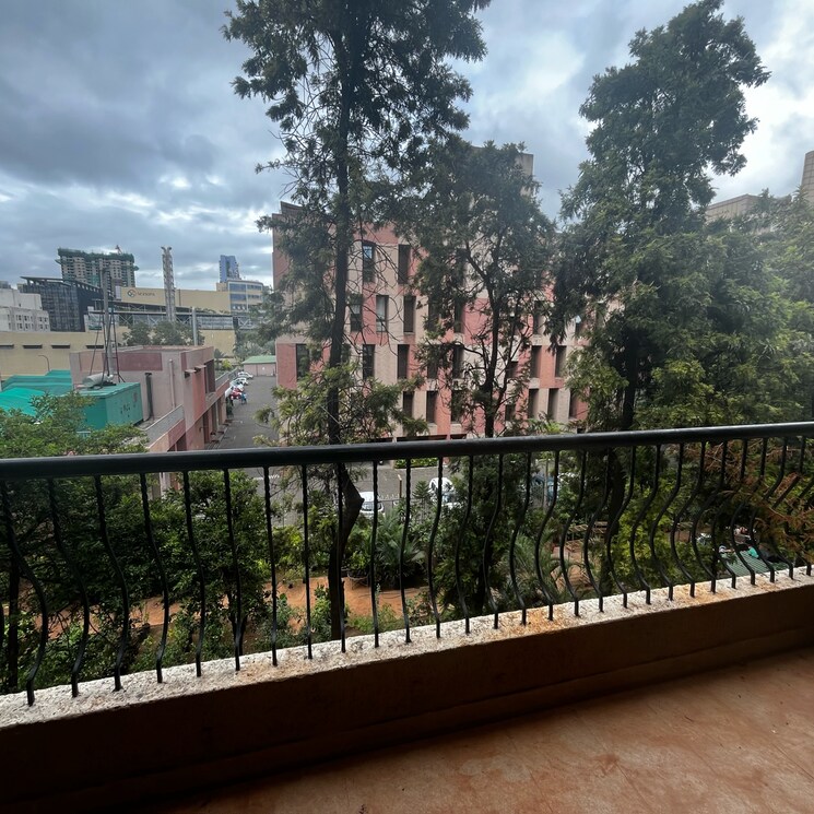 Swimming Pool, magarpatta-city-cosmos 2 Bedroom 980 Sq.Ft. Apartment In Kharadi Bypass Road Pune 8992595