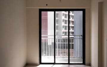 2 BHK Apartment For Rent in Naman Harmony, Taloja
